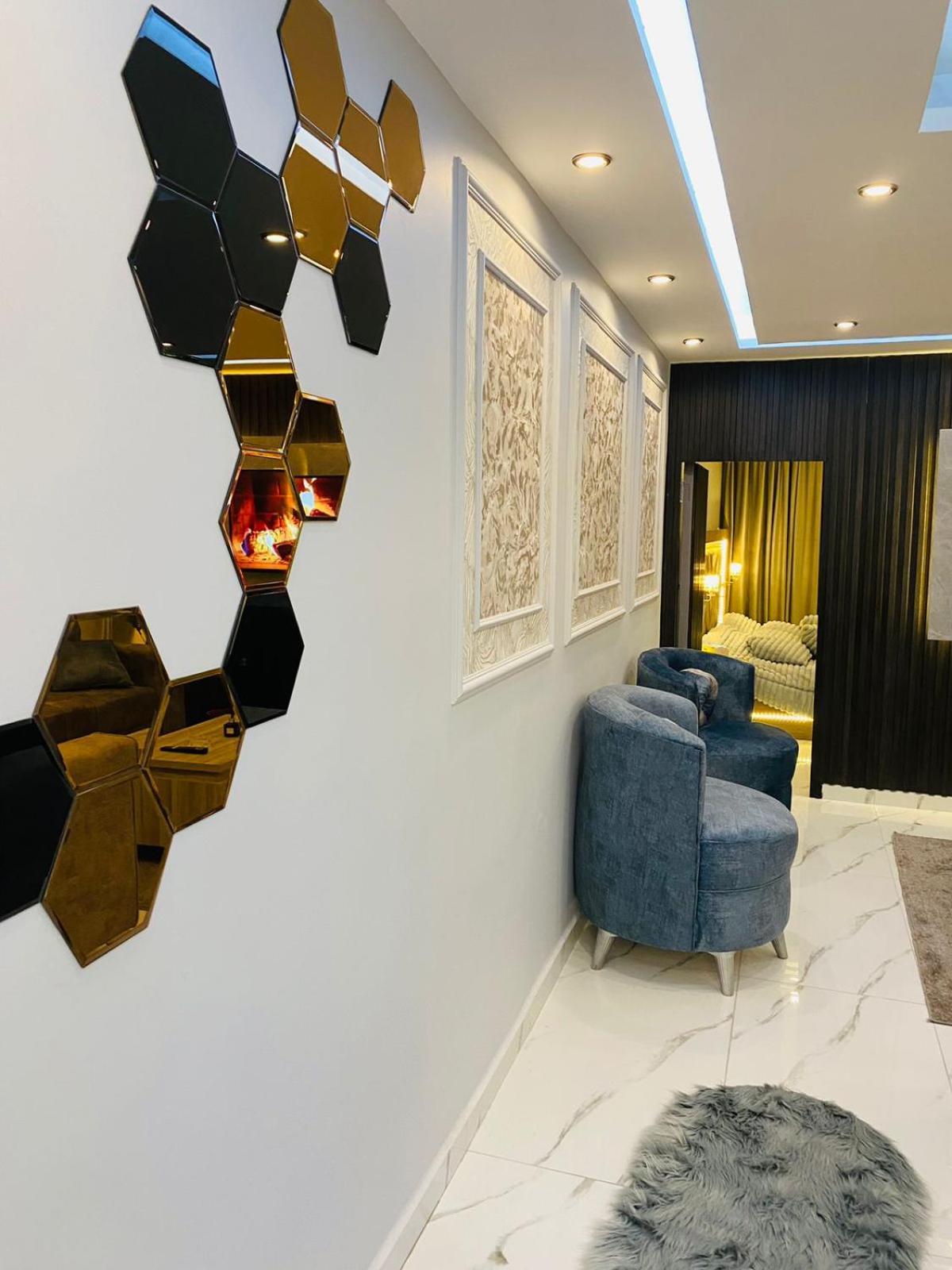 Al Seoudi Furnished Units Lägenhet Az Zarqa Rum bild